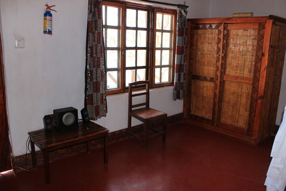 Njaya Lodge Nkhata Bay Экстерьер фото