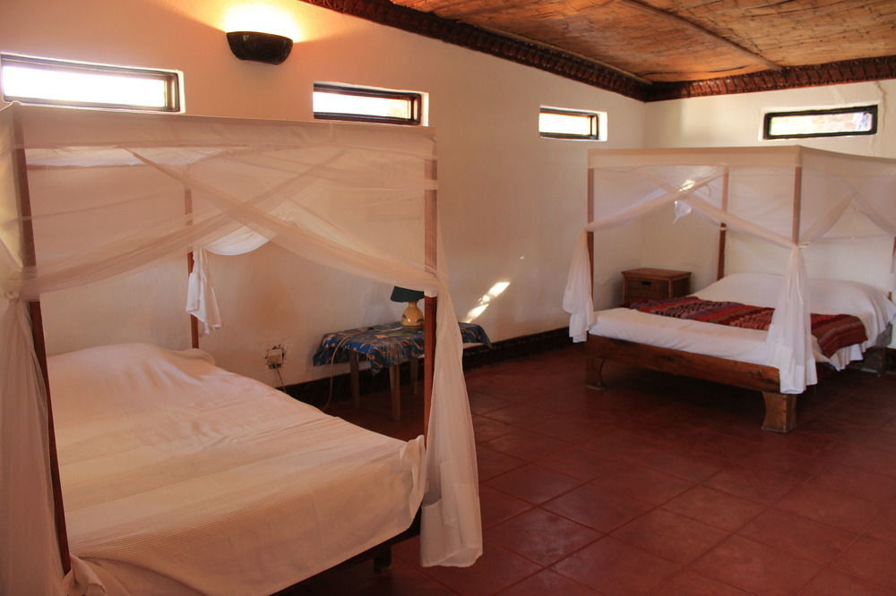 Njaya Lodge Nkhata Bay Экстерьер фото