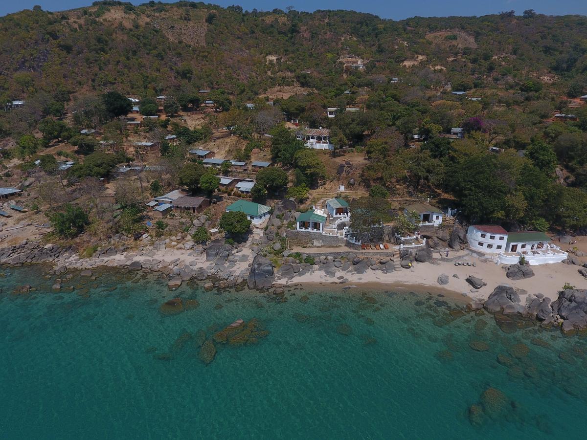 Njaya Lodge Nkhata Bay Экстерьер фото