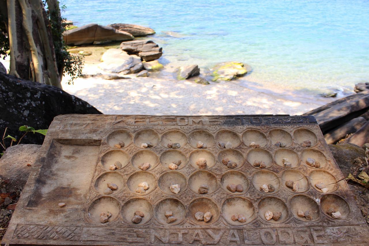 Njaya Lodge Nkhata Bay Экстерьер фото