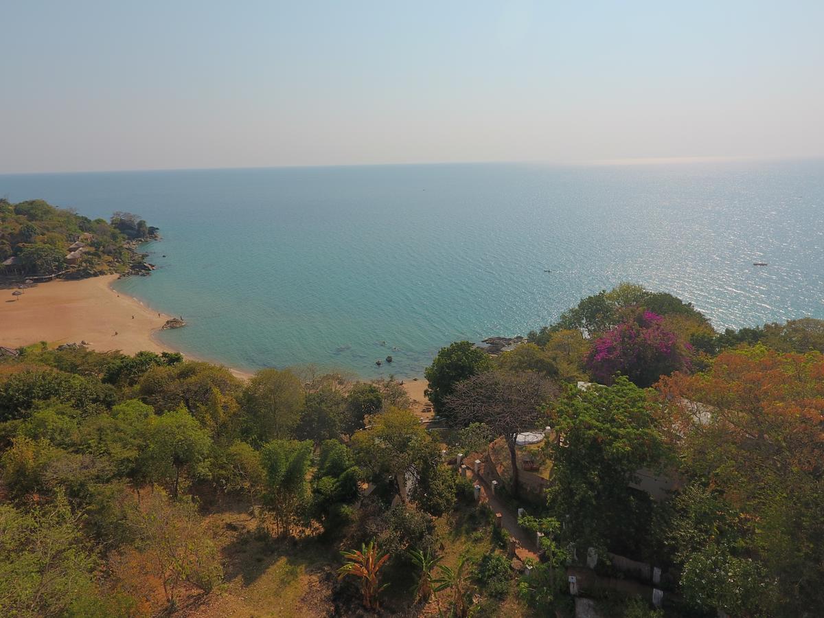 Njaya Lodge Nkhata Bay Экстерьер фото