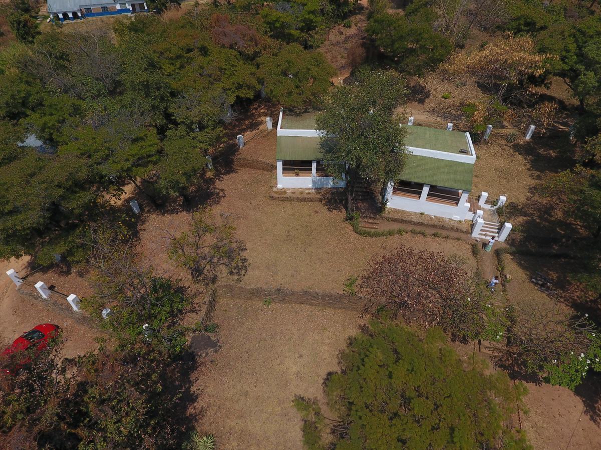 Njaya Lodge Nkhata Bay Экстерьер фото
