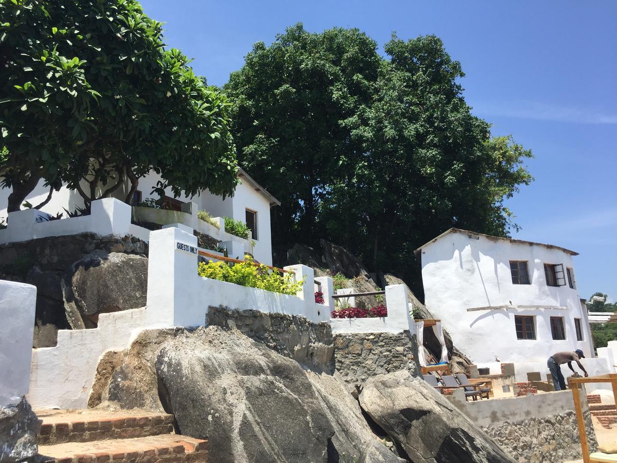 Njaya Lodge Nkhata Bay Экстерьер фото