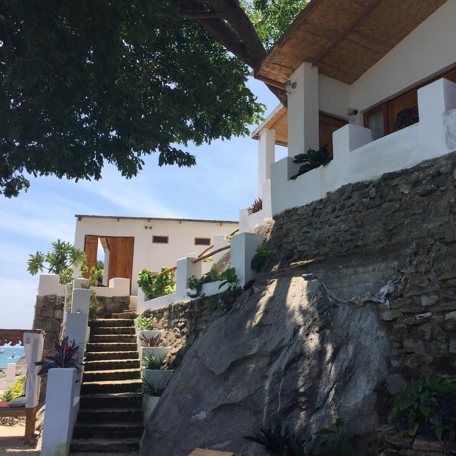 Njaya Lodge Nkhata Bay Экстерьер фото