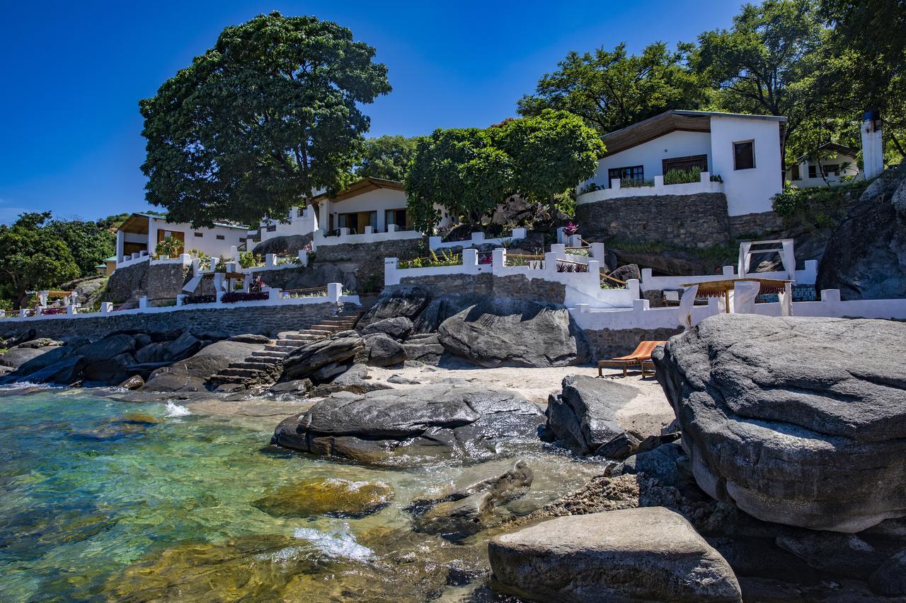 Njaya Lodge Nkhata Bay Экстерьер фото